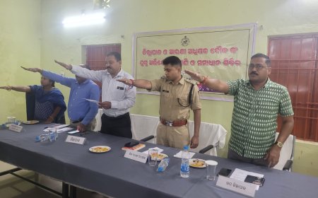 ବୌଦ୍ଧ ଠାରେ ଜିଲ୍ଲାପାଳ ଓ ଆରକ୍ଷୀ ଅଧିକ୍ଷକଙ୍କ ଯୁଗ୍ମ ଅଭିଯୋଗ ଶୁଣାଣି ଓ ସମାଧାନ ଶିବିର ଅନୁଷ୍ଟିତ