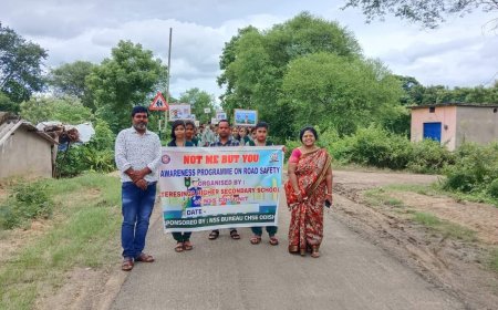 ତେରେଶିଙ୍ଗା ରେ ସଡ଼କ ସୁରକ୍ଷା ସଚେତନତା କାର୍ଯ୍ୟକ୍ରମ