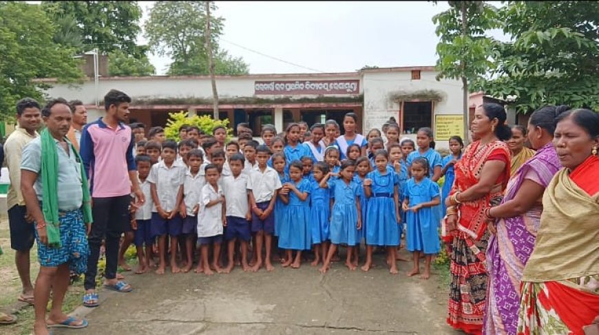 ପ୍ରଧାନ ଶିକ୍ଷକ ବଦଳି ପ୍ରତିବାଦରେ ତାଲା ପକାଇଲେ ଗ୍ରାମବାସୀ