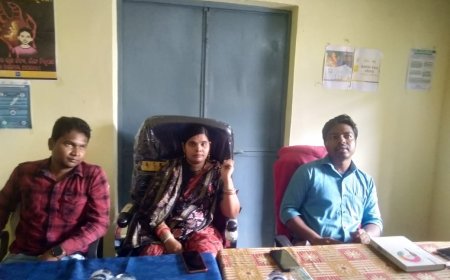 ବି ଡି ଓ ଅବିନାଶ ଲାକ୍ରାଙ୍କ ଗାଁରେ ପ୍ରଶାସନ କାର୍ଯ୍ୟକ୍ରମ