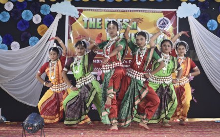 ବିଜୁ ପଟ୍ଟନାୟକ ଯୁକ୍ତ ତିନି ମହିଳା ମହାବିଦ୍ୟାଳୟ ରେ ନବାଗତା ଙ୍କୁ ସ୍ଵାଗତ ସମ୍ବର୍ଦ୍ଧନା ଉତ୍ସବ ପାଳନ