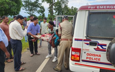 ଥାନା ଅଧିକାରୀଙ୍କ ମହାନତା l ବାଇକ୍ ଦୁର୍ଘଟଣା ରେ ଦୁଇ ବାଇକ ଆରୋହୀ ଙ୍କୁ ରକ୍ତ ଜୁଡୁ ବୁଡୁ ଅବସ୍ଥା ରେ ଉଦ୍ଧାର କଲେ