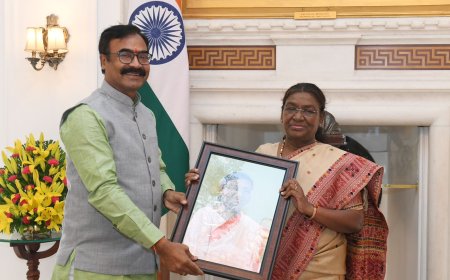 ଭାରତର ମହା ମହିମ୍ ରାଷ୍ଟ୍ରପତି ଙ୍କୁ ଭେଟିଲେ କଂଧମାଳ ସାଂସଦ ସୁକାନ୍ତ ପାଣଗ୍ରାହୀ