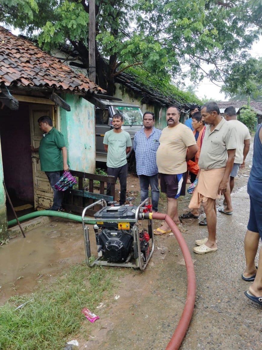 ଲଗାଣ ବର୍ଷା ଯୋଗୁଁ ଘରେ ଆଣ୍ଠୁଏ ପାଣି