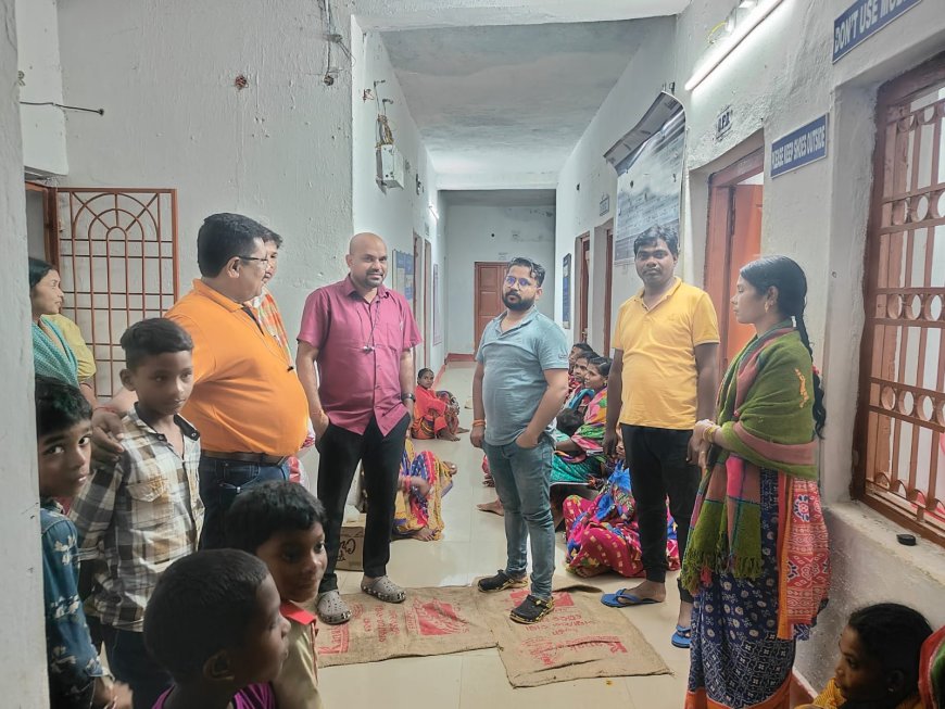 ମାଥିଲି ବ୍ଲକ ପ୍ରଶାସନ ଦ୍ୱାରା ବନ୍ୟା ପୀଡିତା ଙ୍କୁ ରନ୍ଧା ଖାଦ୍ୟ ବଣ୍ଟନ।