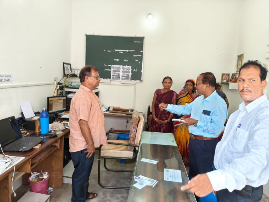 ମୋ ସେବା କେନ୍ଦ୍ରକୁ ଆକସ୍ମିକ ପରିଦର୍ଶନ କଲେ ନୂଆପଡ଼ା ଜିଲ୍ଲାପାଳ ।