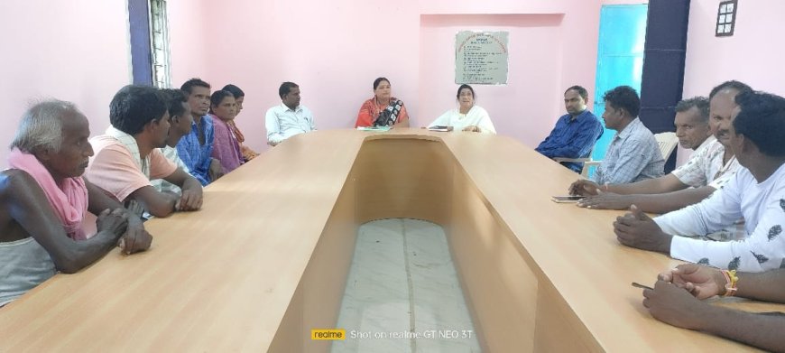ମହାତ୍ମା ଗାନ୍ଧୀ ନିଶ୍ଚିତ କର୍ମ ନିଯୁକ୍ତି ଯୋଜନା ଅମ୍ବୁଡ଼ସ ପର୍ସନ ଙ୍କ ଉଫୁଲା ଗ୍ରାମ ପଂଚାୟତ ପରିଦର୍ଶନ