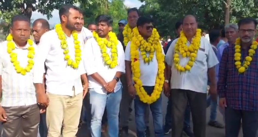 ଗୁଣ୍ଡୁରିଗୁଡା ମା ମାଉଲୀ ଫୁଟବଲ ଟୁର୍ଣ୍ଣାମେଣ୍ଟର ଫାଇନାଲ ମ୍ୟାଚ ରେ ଯୋଗଦେଲେ ବିଧାୟକ