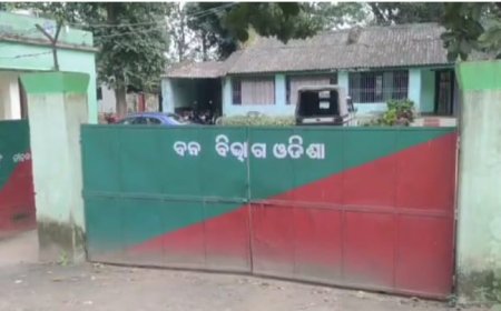 ଦକ୍ଷ ବନପାଳ ଙ୍କ ବଦଳି ବାତିଲ କରାଯିବାକୁ ଦାବି