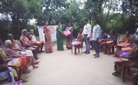 ବିଜେପୁର ପାର୍ବତୀଗିରି ବୃଦ୍ଧାଶ୍ରମ ରେ ଦାନ ଉତ୍ସବ