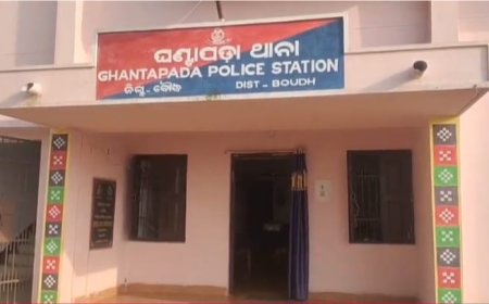 ୭ ବର୍ଷର ଶିଶୁର ଶବ ଉଦ୍ଧାର ହେଲା ତେଲ ନଦୀ ରୁ । ଗାଧୋଉଥିବା ସମୟରେ ଗୋଡ଼ଖସି ସ୍ରୋତରେ ଭାସି ମୃତ୍ୟୁ ହୋଇଥିବା ସନ୍ଦେହ ।