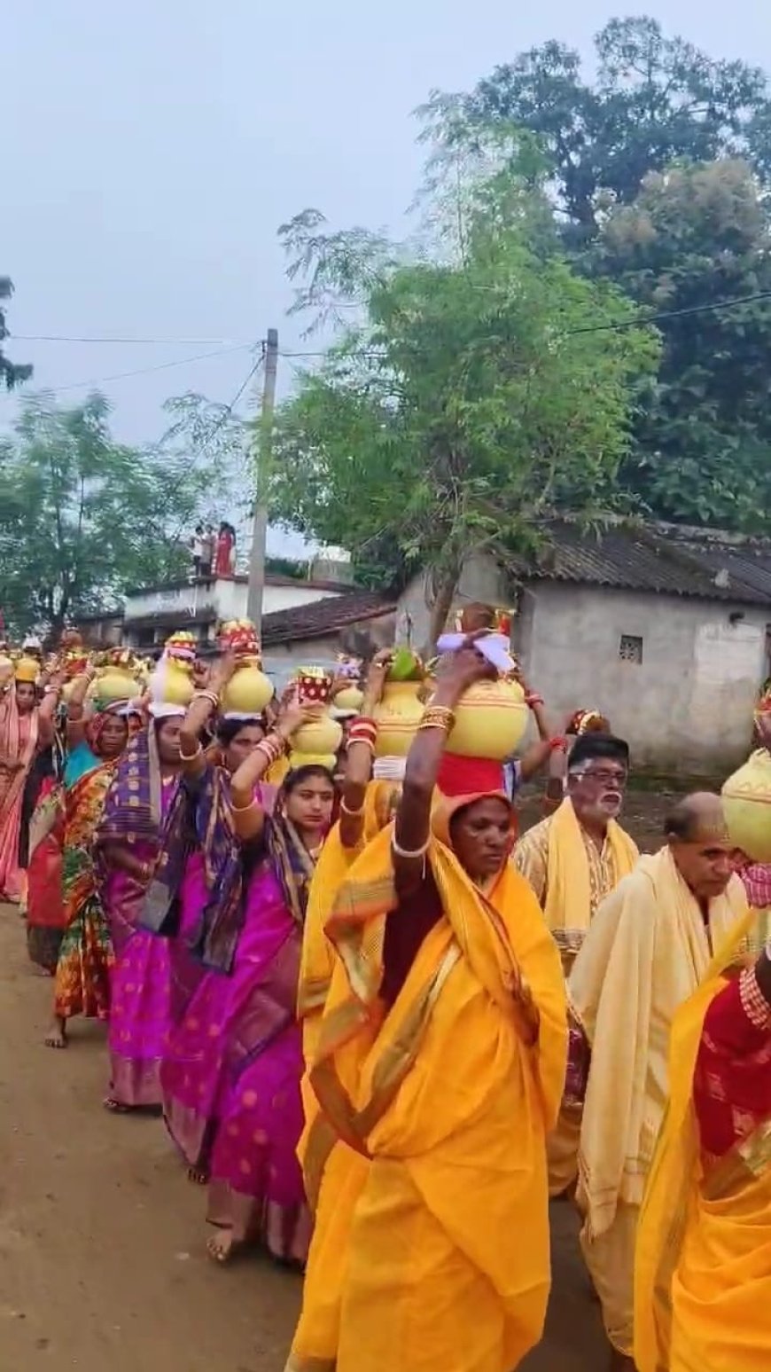 ଟେମରା ଠାରେ ଦଶ ଅବତାର ଦୁର୍ଗା ପୂଜା କଲସ ଯାତ୍ରା ସହ ଆରମ୍ଭ।