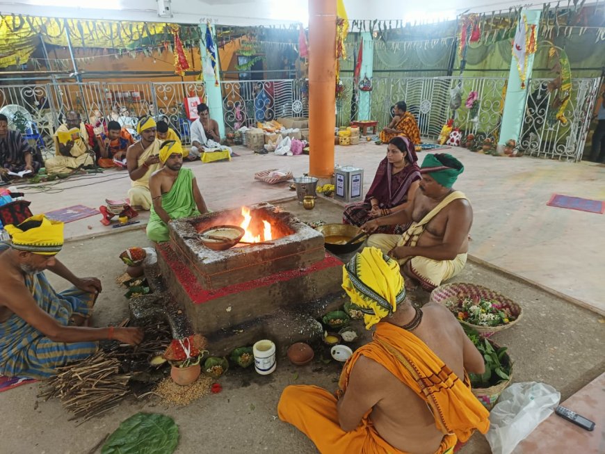 *ବିଶ୍ୱ ର କଲ୍ୟାଣ ଓ ଜିଲ୍ଲା ର ବିକାଶ ପାଇଁ ମା ସୁରେଶ୍ଵରୀ ଙ୍କ ପୀଠରେ ନବ ଦିନାତ୍ମକ ଚଣ୍ଡୀ ଯଜ୍ଞ ଅନୁଷ୍ଟିତ