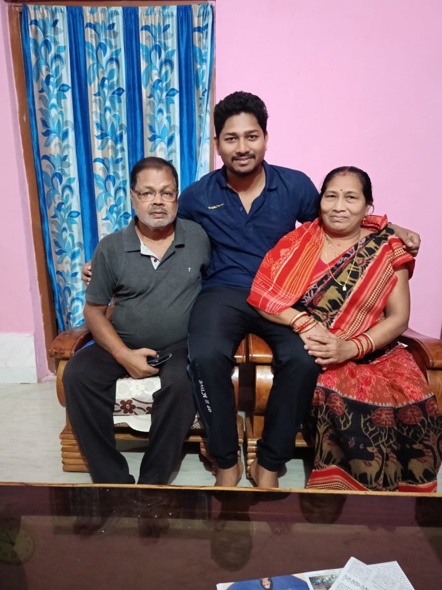 ଓଏଏସ ପରୀକ୍ଷାରେ ଖୁଣ୍ଟିଗୋରା ର ଆଜାଦ ସାହୁ ଟପ ୫ ରେଙ୍କରେ କୃତିତ୍ୱ
