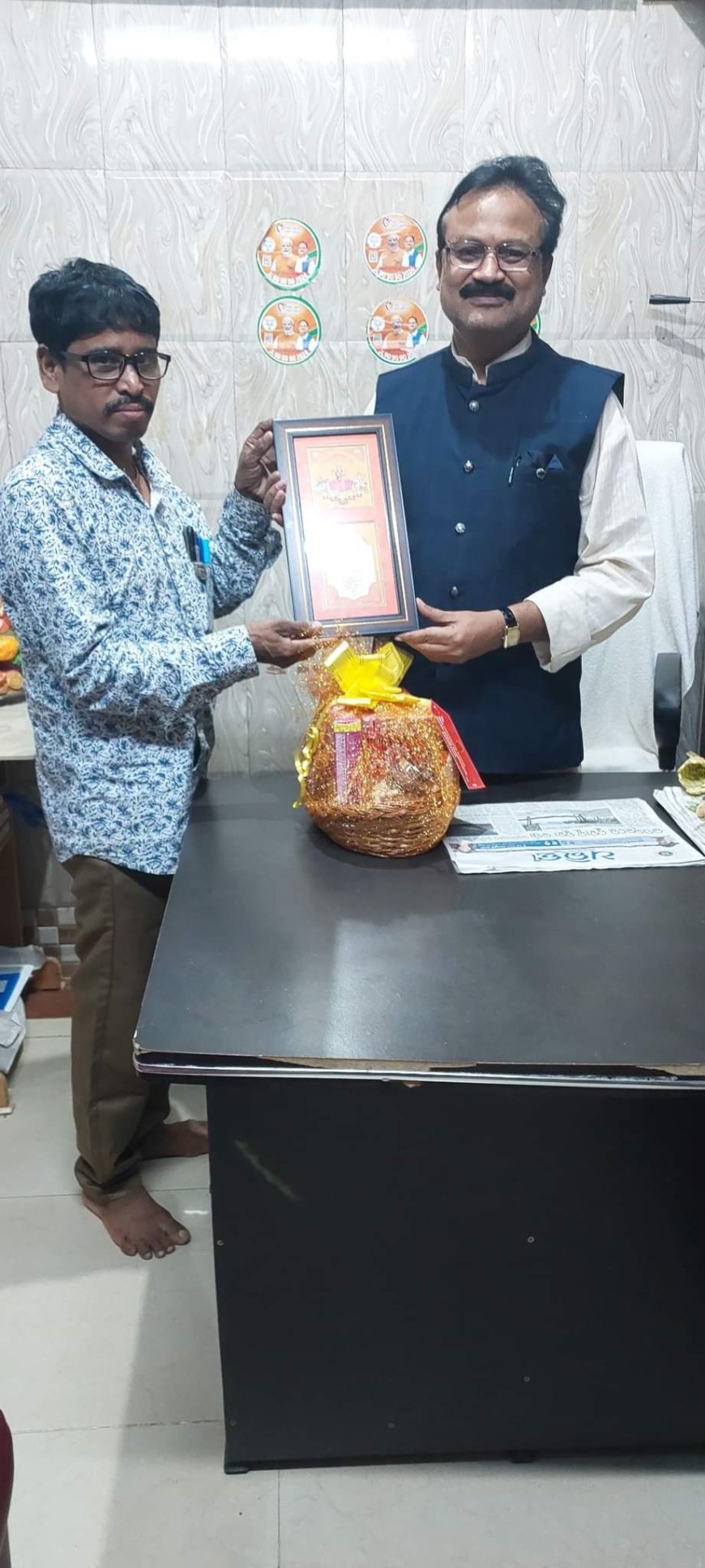 ବାଣିଜ୍ୟ ଓ ପରିବହନ ମନ୍ତ୍ରୀ ଙ୍କ ଦୀପାବଳି ଭେଟି