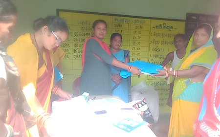 ଘଣ୍ଟାପଡ଼ାରେ ମାଗଣା ମଶାରୀ ବଣ୍ଟନ ।