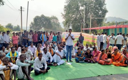 ଜଙ୍ଗଲ ସୁରକ୍ଷା କମିଟି ପକ୍ଷରୁ  ଆମପାଣି ଠାରେ ଜାତୀୟ ରାଜପଥ ଅବରୋଧ ଓ ଫରେଷ୍ଟ ଅଫିସରେ ତାଲା