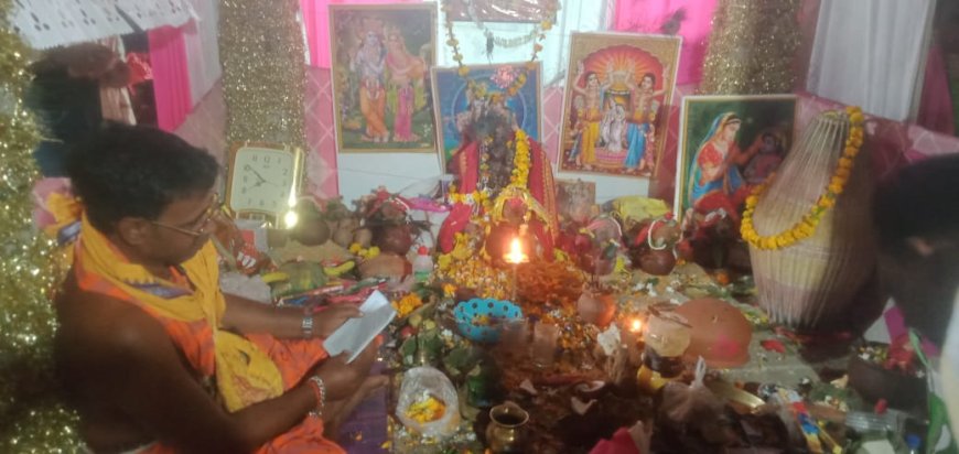 ତେନ୍ତୁଳିଖୁଣ୍ଟିଠାରେ ଗିରିଗୋବର୍ଦ୍ଧନ ପୂଜା ଓ ଅଷ୍ଟପ୍ରହରୀ ନାମଯଜ୍ଞ ଅନୁଷ୍ଠିତ ।