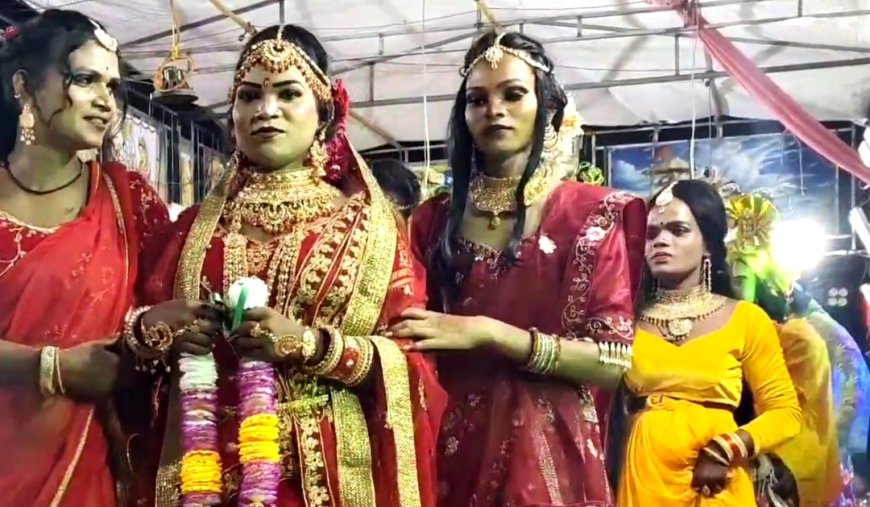 ଗଞ୍ଜାମ ଓ କନ୍ଧମାଳ ଜ଼ିଲ୍ଲା ପୌରାଣିକ ନାଟକ ସନ୍ତୋଷ ର ଦ୍ରୌପଦୀ ଓ ସୀତା ଭୂମିକା ଦର୍ଶକ ଙ୍କୁ କରୁଛି ଆକୃଷ୍ଟ l