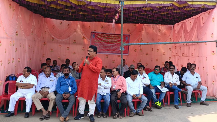*ସାମ୍ବାଦିକଙ୍କୁ ଆକ୍ରମଣର ପ୍ରତିବାଦ ସହ ବିଡ଼ିଓଙ୍କୁ ଗିରଫ ଦାବି କଲା ଏସୟୁଜେ