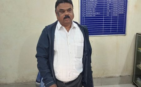 ୫ ହଜାର ଟଙ୍କା ଲାଞ୍ଚ ନେଇ ଧରପଡିଲେ ଜିଲ୍ଲା ଶିଳ୍ପ କେନ୍ଦ୍ରର ଜେନେରାଲ ମ୍ୟାନେଜର ।