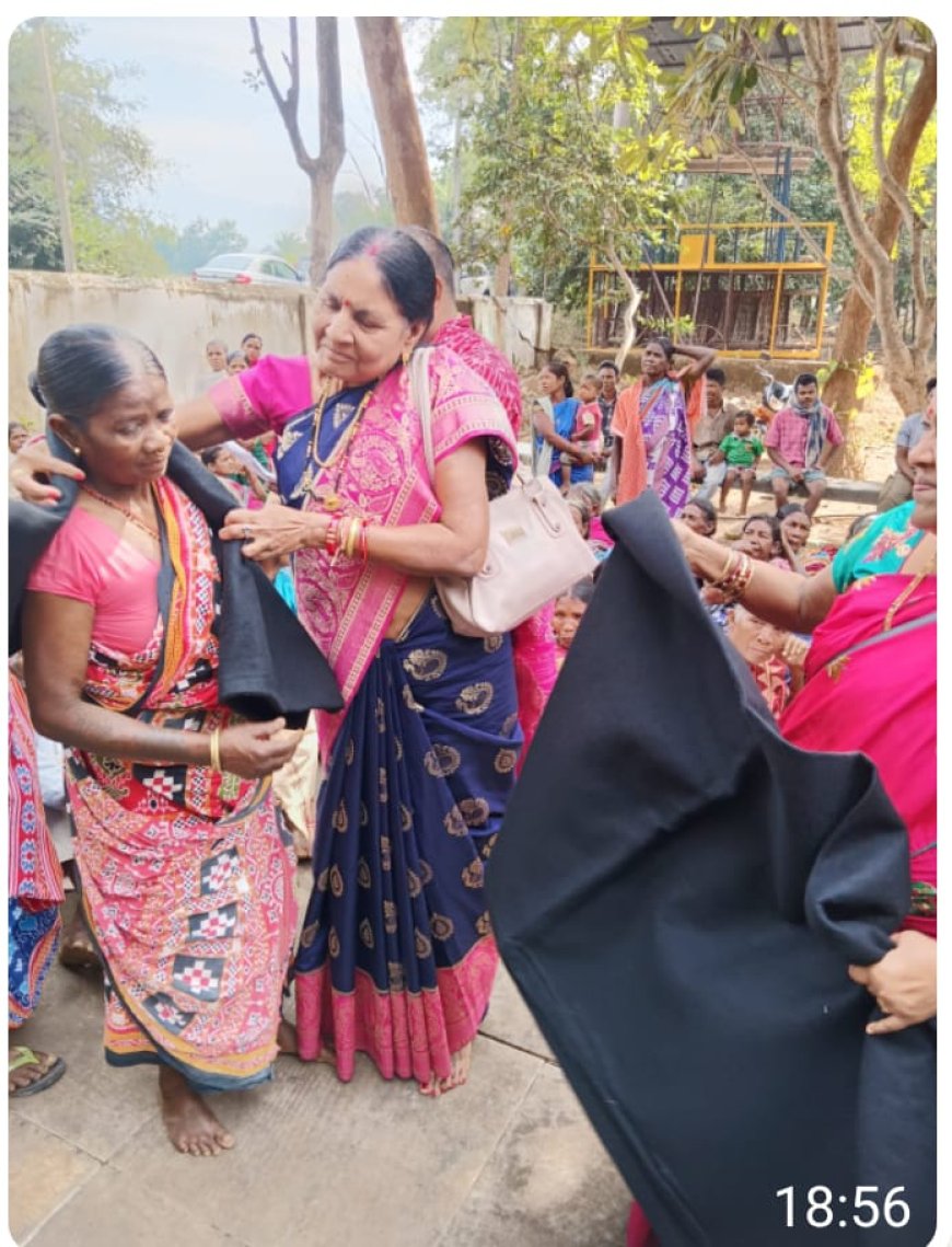 ବରିଷ୍ଠ ନାଗରିକ ଅସହାୟ ଆଦିବାସୀ ଲୋକଙ୍କ ଦୁଃଖ ବୁଝିଲେ:ବାଣ୍ଟିଲେ ଶୀତବସ୍ତ୍ର ଓ ପୋଷାକ