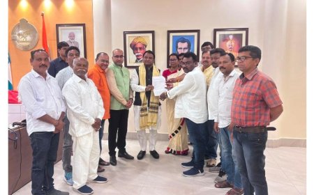 ଚାରବାହାଲ ଗ୍ରାମ ପଞ୍ଚାୟତକୁ ବ୍ଳକ ମାନ୍ୟତା ଦେବାକୁ ମୂଖ୍ୟମନ୍ତ୍ରୀଙ୍କୁ ଭେଟିଲେ ପ୍ରତିନିଧି ଦଳ  ।