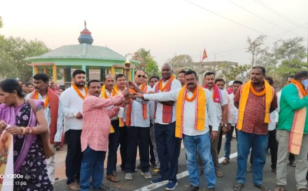 ପ୍ରଥମ କଣ୍ଟାମାଳ ଲୋକମହୋତ୍ସବ ଉପଲକ୍ଷେ ମଶାଲ ଶୋଭା ଯାତ୍ରା ଅନୁଷ୍ଠିତ