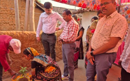 ନୂଆପଡା କୋମନା ବ୍ଲକ୍ ରେ ଝିଅ ପାଇଁ ଗଛଟିଏ କାର୍ଯ୍ୟକ୍ରମରେ ଜିଲ୍ଲାପାଳଙ୍କ ଯୋଗଦାନ।