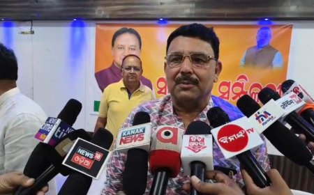 କାଲି କଳାହାଣ୍ଡି ଆସିବେ ମୁଖ୍ୟମନ୍ତ୍ରୀ, କାର୍ଯ୍ୟକ୍ରମ ସଫଳ ପାଇଁ ଜିଲାବାସୀଙ୍କୁ ନିବେଦନ ।