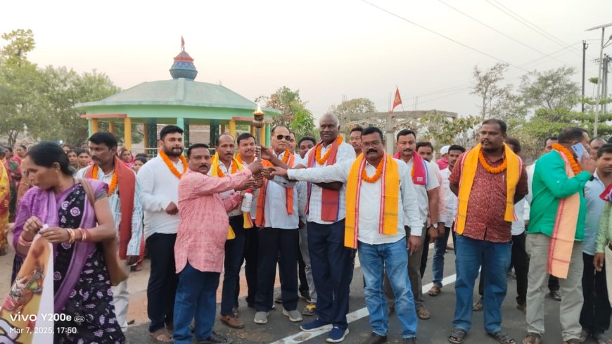 ପ୍ରଥମ କଣ୍ଟାମାଳ ଲୋକମହୋତ୍ସବ ଉପଲକ୍ଷେ ମଶାଲ ଶୋଭା ଯାତ୍ରା ଅନୁଷ୍ଠିତ