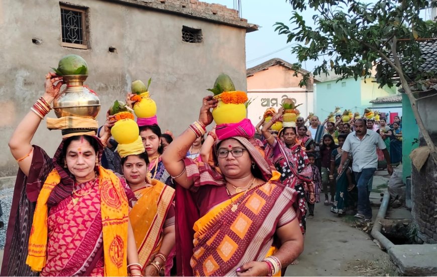 କୋକସରା ଠାରେ ଷୋହଳ ପ୍ରହର ନାମଯଜ୍ଞ ପାଇଁ ଅଧିବାସ ଓ କଳସ ଯାତ୍ରା ଅନୁଷ୍ଠିତ।