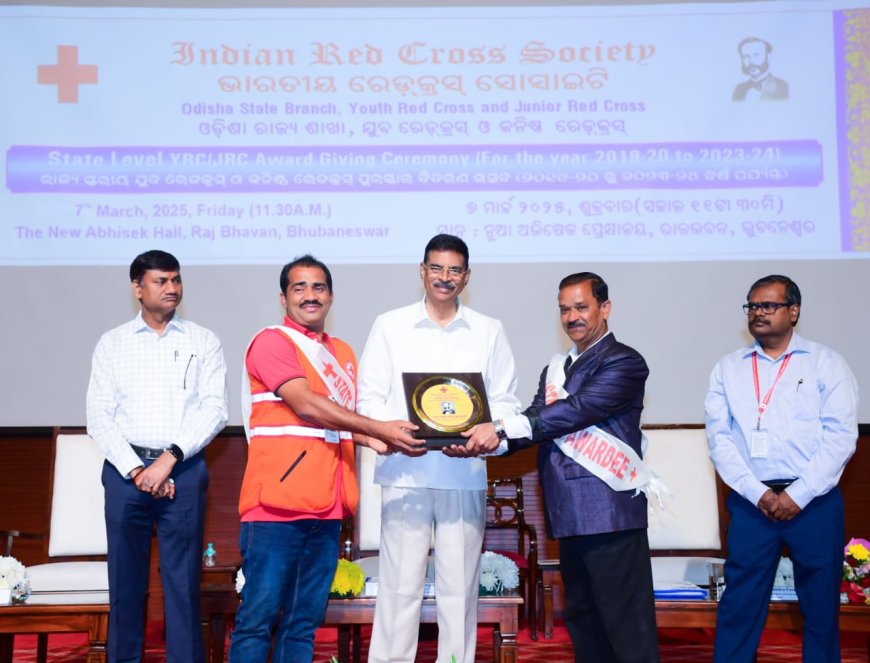 ରାଜ୍ୟପାଳ ପୁରସ୍କାର ପାଇଲେ ଡେଙ୍ଗ ହାଇସ୍କୁଲ