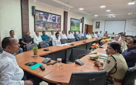 ନୂଆପଡାରେ ଆଉ ଶୋଷଣର ଶିକାର ହେବେନି ମହୁଲ ଗୋଟାଳି। ସେମାନଙ୍କୁ ପରିଶ୍ରମର ଉଚିତ୍ ମୂଲ୍ୟ ମିଳିବ - ଜିଲ୍ଲାପାଳ