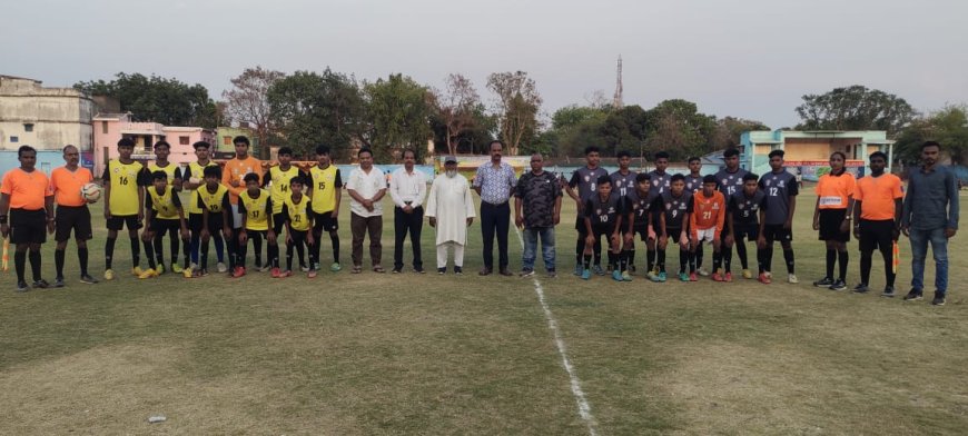 ୧୫ ବର୍ଷ ରୁ କମ୍ ଇଣ୍ଟର କ୍ଲବ୍ ଫୁଟବଲ୍ ଚାମ୍ପିଅନସିପ ର ଚତୁର୍ଥ ଦିବସ ଖେଳ ଅନୁଷ୍ଟିତ*