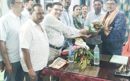 ନୂତନ ବ୍ଲକ ଶିକ୍ଷା ଅଧିକାରୀ ଙ୍କ ଯୋଗ ଦାନ.... ସମସ୍ତ ଙ୍କ ସହଯୋଗ ରେ   ଏକ ନମ୍ବର ଶିକ୍ଷା ବ୍ଲକ କରିବା ଲକ୍ଷ୍ୟ କର୍ଲାମୁଣ୍ଡା: