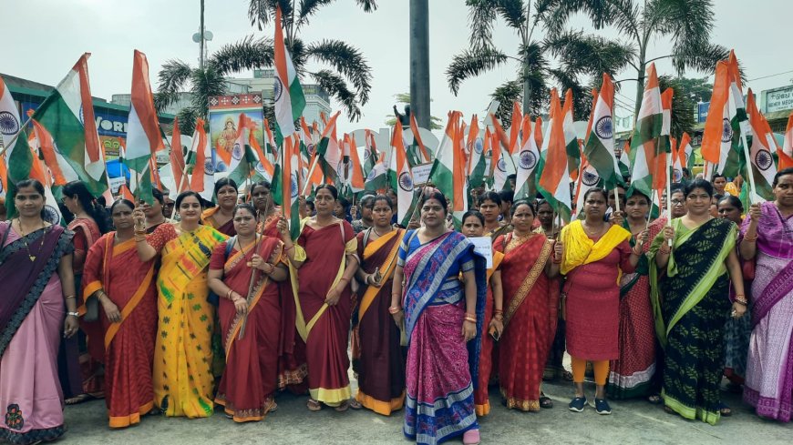 ସୁବର୍ଣ୍ଣପୁରରେ “ପରାକ୍ରମ ଶୋଭାଯାତ୍ରା” – ଜାଗ୍ରତ ଦେଶ ପ୍ରେମୀ ମହିଳାମାନଙ୍କ ଅଭିନବ ଉଦ୍ୟମ:-