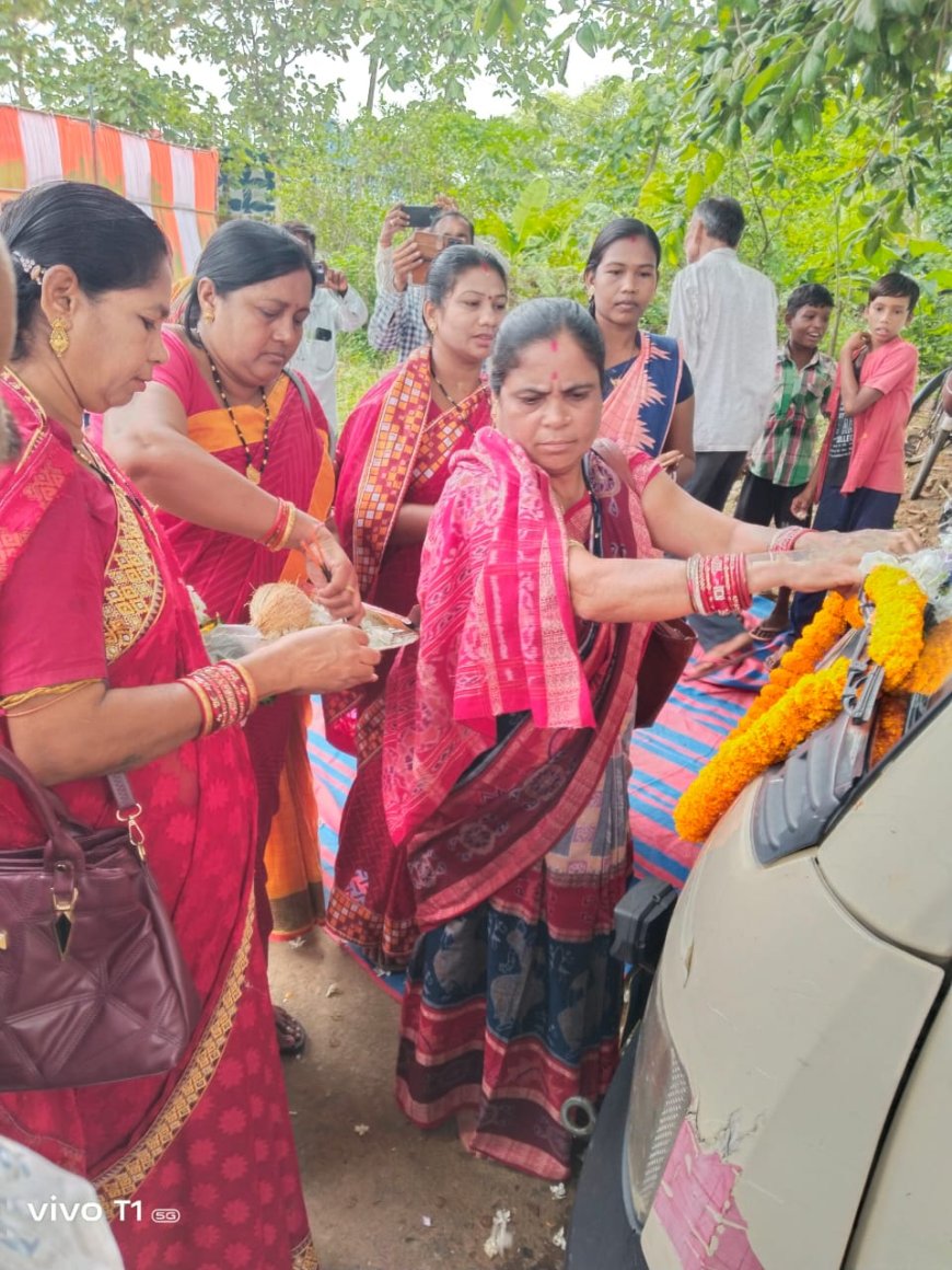 କର୍ଲାମୁଣ୍ଡା ଠାରେ ବିକାଶ ବାହନ ଯାତ୍ରା