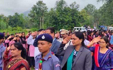 ଅଧ୍ୟକ୍ଷା ପ୍ରେମଶିଳା ନାଗ କଲେ ପତାକା ଉତ୍ତୋଳନ ଓ ପ୍ୟାରେଡର ଅଭିବାଦନ ଗ୍ରହଣ