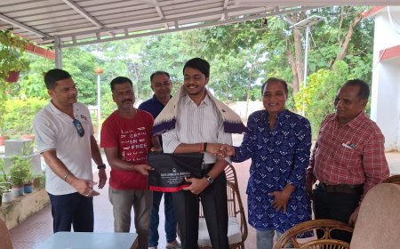 ଜିଲ୍ଲାପାଳ ଙ୍କ ସୁପୁତ୍ର ଓ ଏ ଏସ ସୌମ୍ୟକାନ୍ତ ଙ୍କୁ ଓଡ଼ିଶା ସାମ୍ବାଦିକ ସଂଘ ପକ୍ଷରୁ ସମ୍ବର୍ଦ୍ଧନା*-