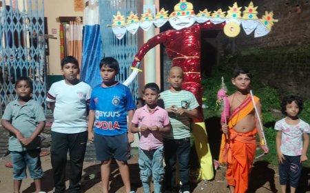 ବିଜୟା ଦଶମୀରେ କୁନି ଶିଶୁଙ୍କ ଦ୍ୱାରା ରାବଣପୋଡ଼ି