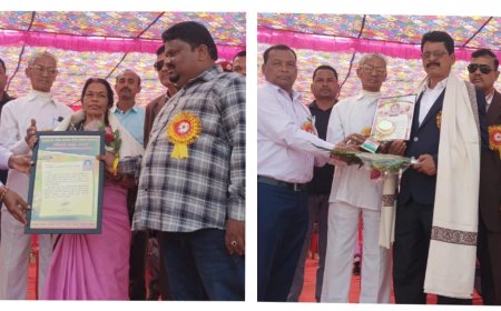 ସାଧାରଣତନ୍ତ୍ର ଦିବସ ଉପଲକ୍ଷେ ୨ ଜଣ ପ୍ରଧାନ ଶିକ୍ଷକ ଓ ଶିକ୍ଷୟିତ୍ରୀଙ୍କୁ ସମ୍ମାନିତ