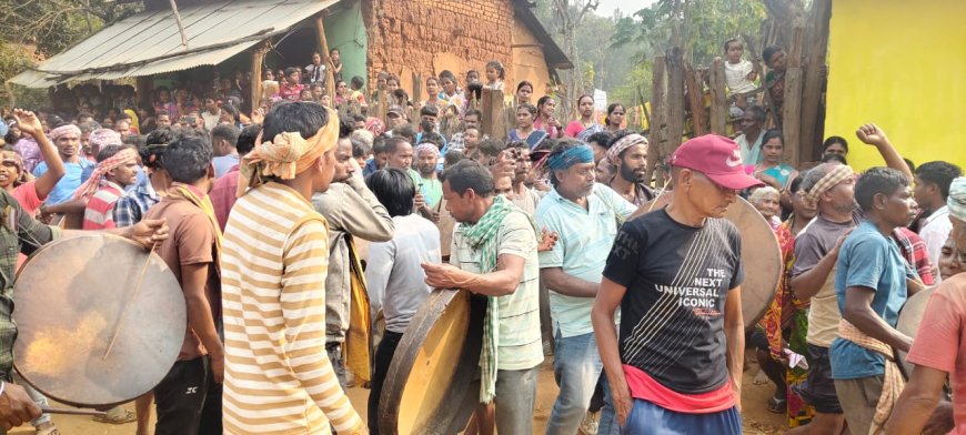 ଆଦିବାସୀଙ୍କ ଧରଣୀ ପେନୁ ଯାତ୍ରା ଆରମ୍ଭ  ...