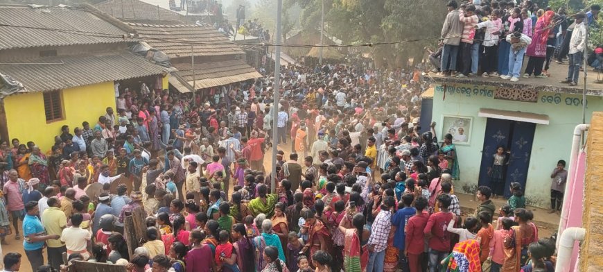 ଆଦିବାସୀଙ୍କ ଧରଣୀ ପେନୁ ଯାତ୍ରା ଆରମ୍ଭ  ...