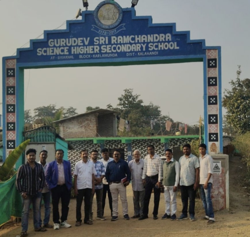 ଗୁରୁଦେବ ଶ୍ରୀ ରାମ ଚନ୍ଦ୍ର ବିଜ୍ଞାନ ଉଚ୍ଚ ମାଧ୍ୟମିକ ବିଦ୍ୟାଳୟ କୁ ସମ୍ବଲପୁର ଆଞ୍ଚଳିକ ଶିକ୍ଷା ନିର୍ଦ୍ଦେଶକ ଙ୍କ ପରିଦର୍ଶନ