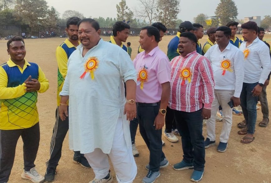 ସଇଁତଲା କପ କ୍ରିକେଟ ଟୁର୍ନାମେଣ୍ଟ ଉଦଯାପିତ ,  ବଲାଙ୍ଗୀର ସିଦ୍ଧି ବିନାୟକ ଚମ୍ପାୟାନ ବିବେଚିତ