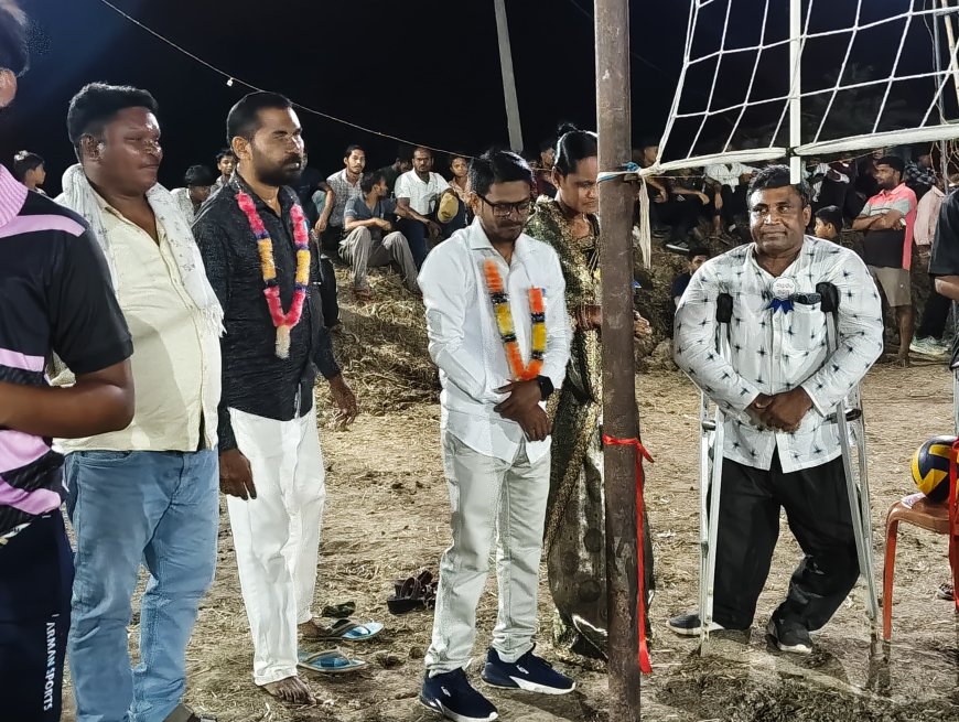 ରାତ୍ରି କାଳୀନ ଭଲିବଲ ଟୁର୍ଣ୍ଣାମେଂଟ .... ପିପଲପଦର (ଏମ୍ ଭି ସି)ଚମ୍ପିୟାନ