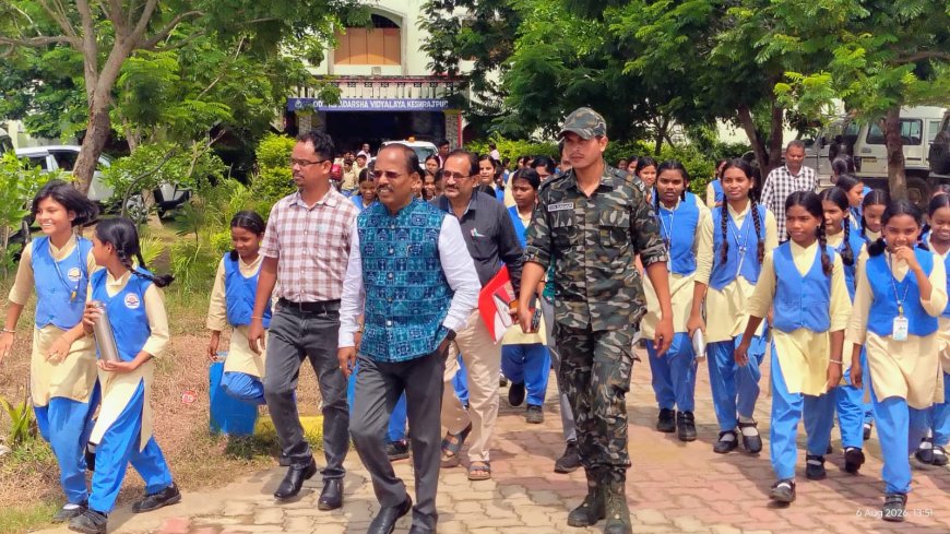 ଆଦର୍ଶ ବିଦ୍ୟାଳୟରେ ଜିଲ୍ଲାପାଳ  .ଛାତ୍ରାବାସ ଉଦଘାଟନ ଓ ଭି ଏମ ଡି ସି ମିଟିଂ .ଛାତ୍ର ଛାତ୍ରୀଙ୍କ ସହିତ ବାର୍ତ୍ତାଳାପ .ଏକକ ବ୍ୟବହୃତ ପ୍ଲାଷ୍ଟିକ ନିଷେଧ