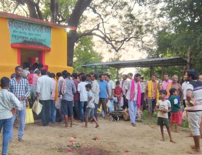 ତେରେସିଂହାରେ ମାଁ ଡୋକରୀଙ୍କ ଯାତ୍ରା