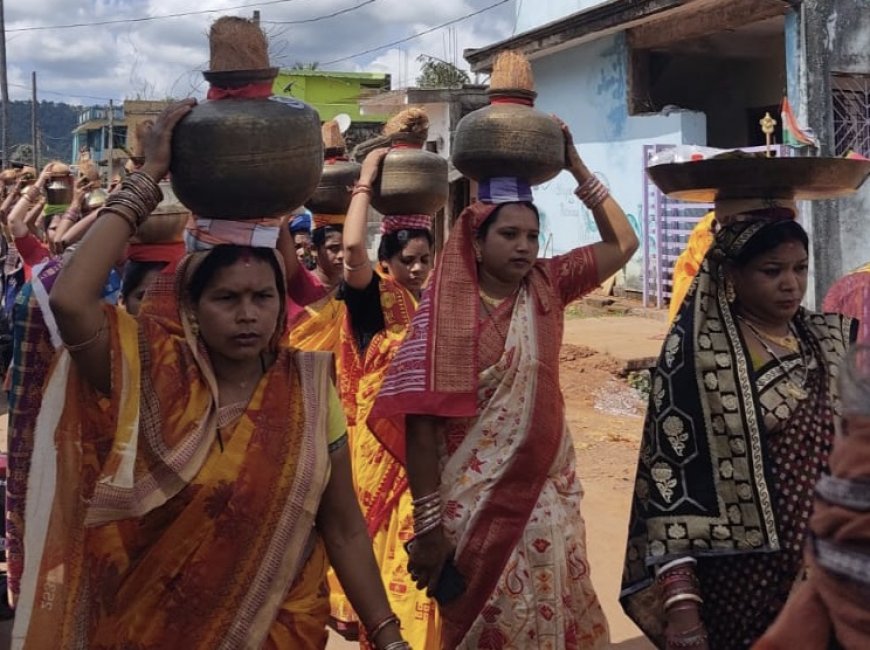ନୁଆସାହିରେ ମା’ ଦୁର୍ଗାଙ୍କ ଆବାହନ, କଳସ ଶୋଭାଯାତ୍ରା ରେ ଆଧ୍ୟାତ୍ମିକ ପରିବେଶ : ମହାଷ୍ଟମୀରୁ ବିଜୟାଦଶମୀ ଯାଏଁ ଜମିବ ପୂଜା ମହୋତ୍ସବ, ନୃତ୍ୟ ଓ ସଙ୍ଗୀତରେ ଝୁମିବେ ଶ୍ରଦ୍ଧାଳୁ